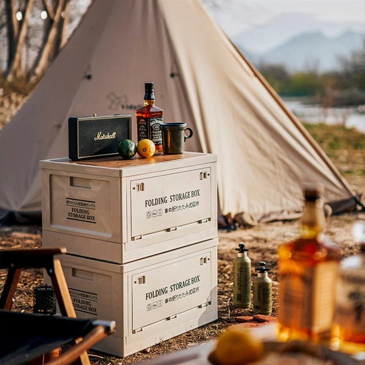 Sulankstoma automobilio laikymo dėžė